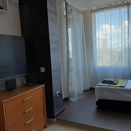 Апартамент Рени Apartamento Pomorie